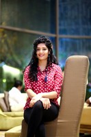 Ritika Singh Pictures